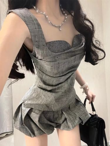 Gray pleated camisole top women's summer hottie suit high-waisted A-line half-length short skirt two-piece set