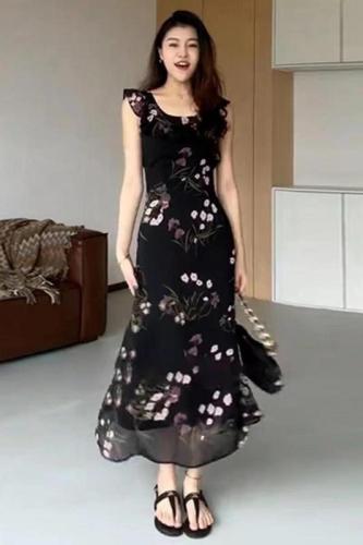 French high-end black suspender floral dress for women summer 2024 new small temperament long dress