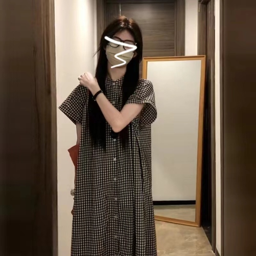 Plaid shirt dress for women summer 2024 new tea break French style pear-shaped figure super good-looking long skirt for small people