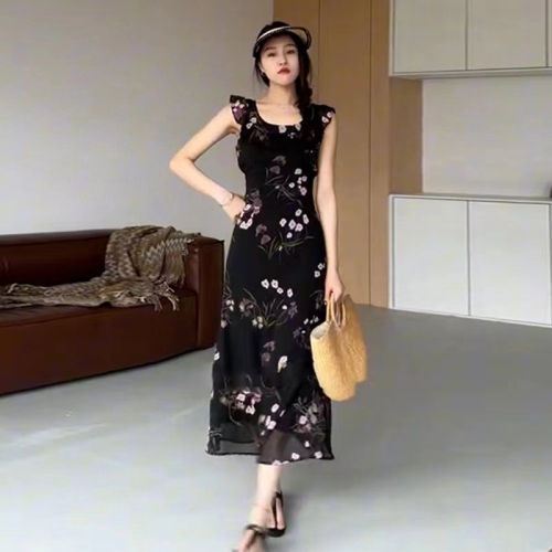 French high-end black suspender floral dress for women summer 2024 new small temperament long dress