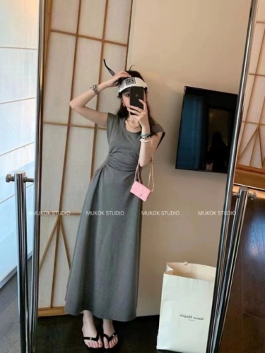 MUKOK's magic item for going out~ Designed waist-cut fashionable dress, slimming short-sleeved mid-length skirt