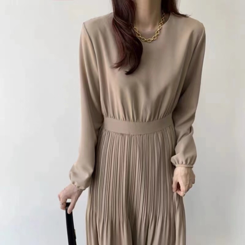 chic simple waist slimming pleated long dress