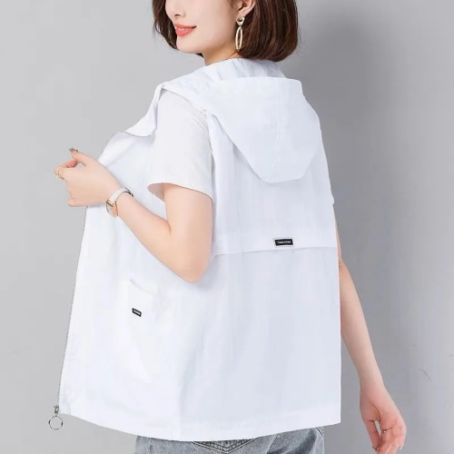 Quality Inspection Officer Picture Vest Women's Short Style Thin Versatile Vest Middle-aged Mom Summer Wear New Loose Vest