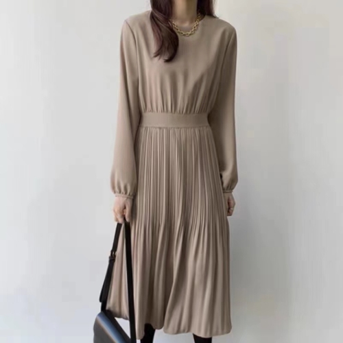 chic simple waist slimming pleated long dress