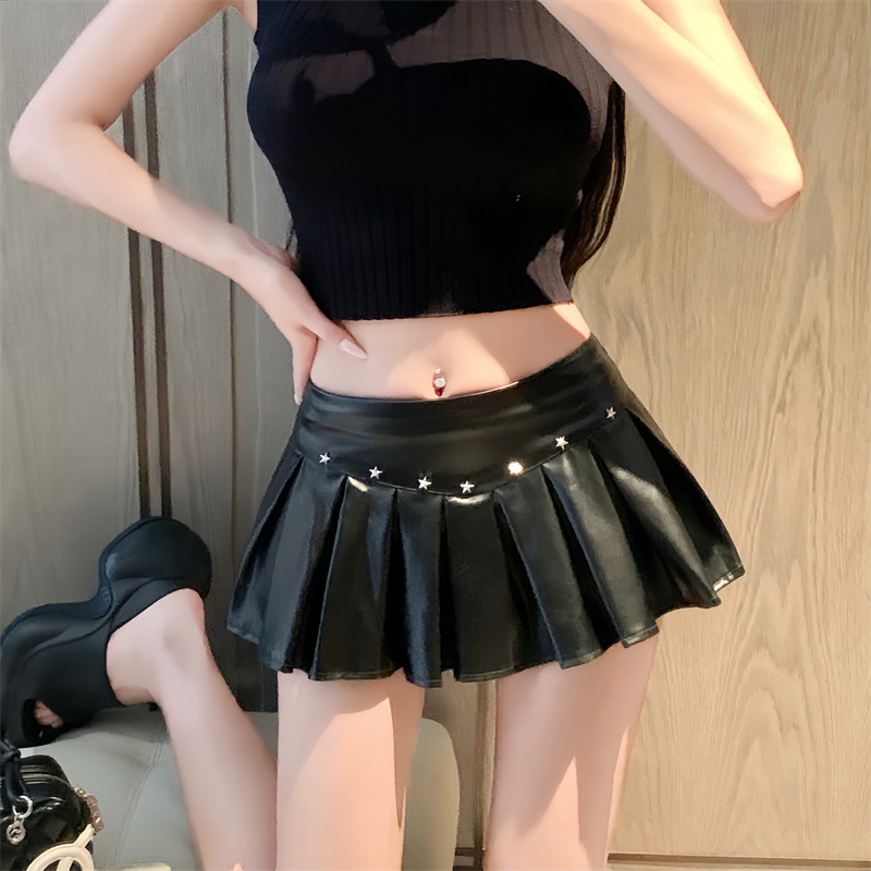 Real shot  New American style hot girl pleated skirt low waist slimming silver star embellishment design sense small leather skirt 