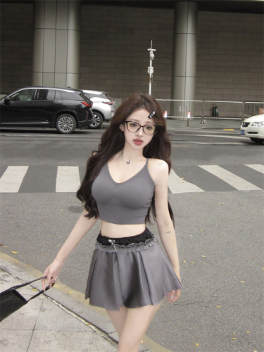 Real shot of sweet and cool girl pleated skirt summer Korean style niche stitching high-grade gray skirt with fungus edges