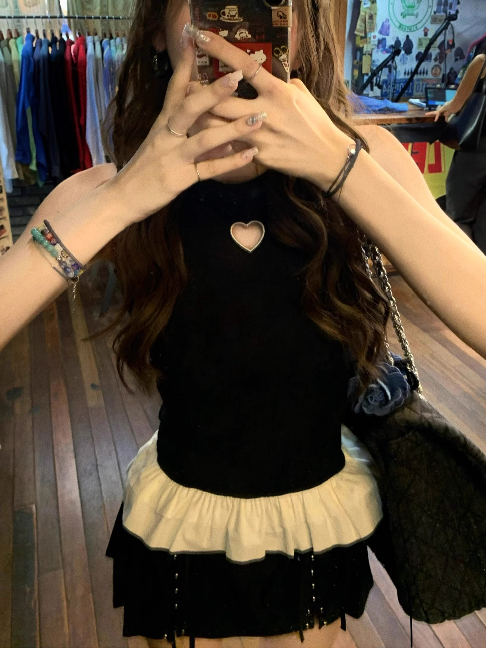 Eight-cover pinky piggy heartbeat Jenny Korean style hollow love lace contrasting color vest women's slim-fitting top