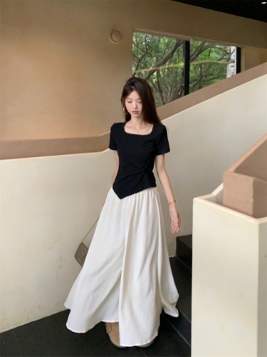 Real shot of irregular slim-fitting tops, designed half-length loose wide-leg culottes, new fashion suits for women