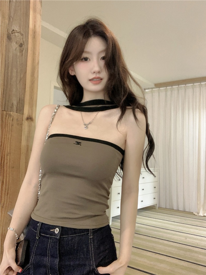 Real shot of letter embroidery two-wear one-word strapless top for women with pure summer lust, off-shoulder slim sleeveless top for hot girls