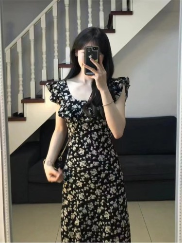 Tea break French Hepburn style black floral dress women's summer 2024 new style temperament waist long skirt advanced