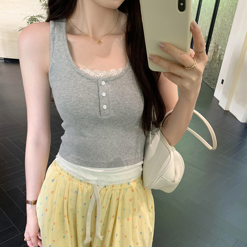 Actual pictures, design, contrasting color splicing, fake two-piece lace vest, women's new summer style, beautiful outer top