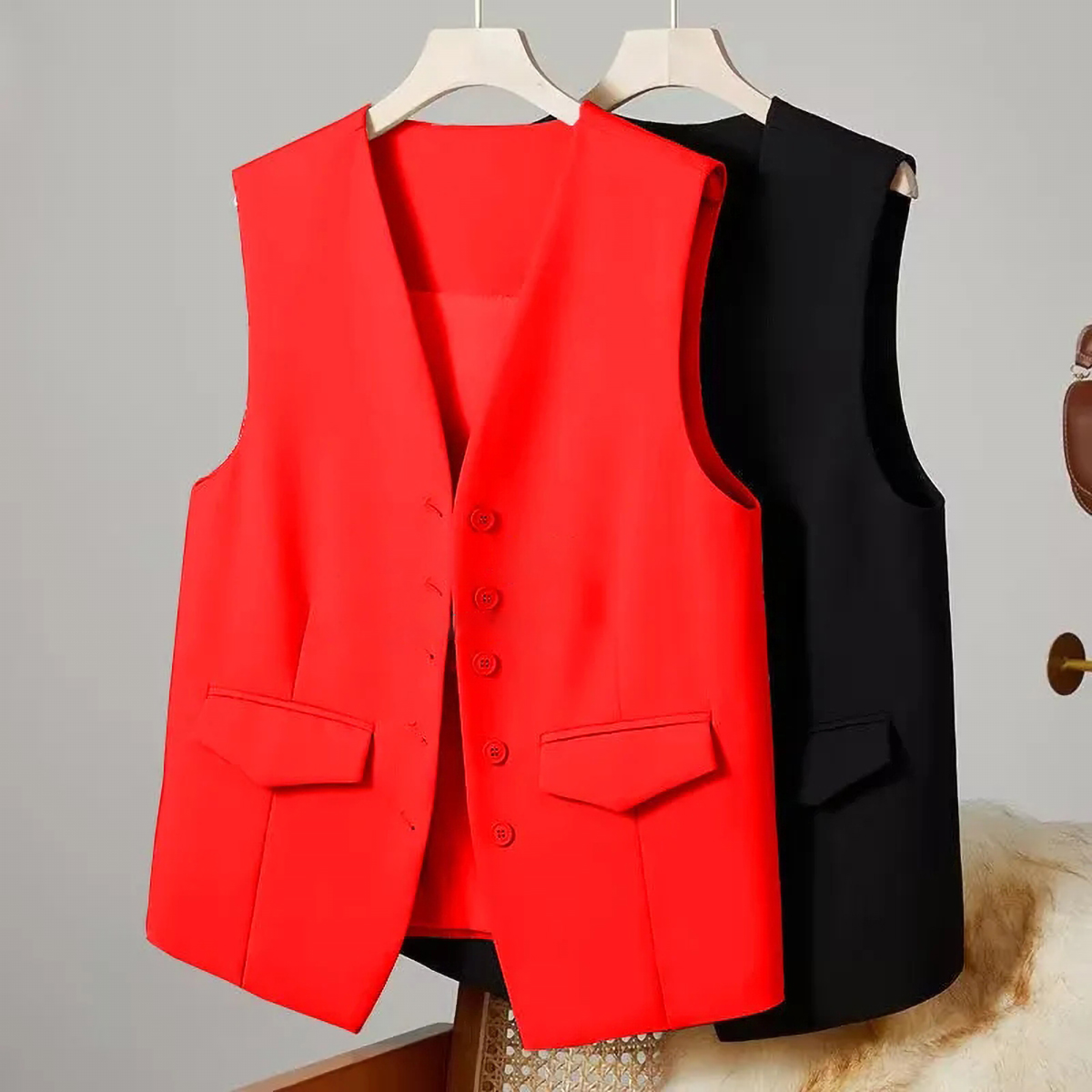 Quality inspector picture suit vest outer wear 2024 spring and autumn new design loose short suit vest female v-neck