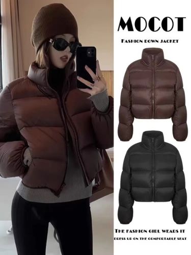 2024 Winter New American Kendall Style Down Jacket Women's Short Fashion Small Stand Collar Bakery Jacket