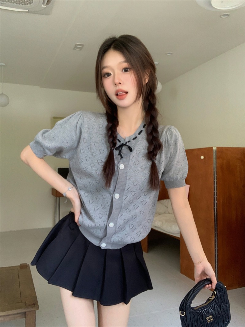 Photographed Price Gray Design Sense Heart Hollow Short Sleeve Knit Cardigan Loose Top Women