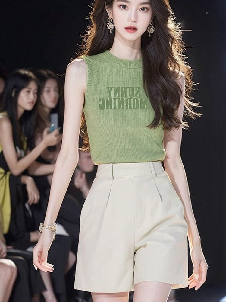 This year's popular temperament goddess style high-end unique beautiful casual green vest top women summer