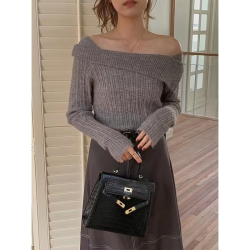 Retro style lazy one-shoulder sweater for women winter new style high-end gentle design long-sleeved knitted top