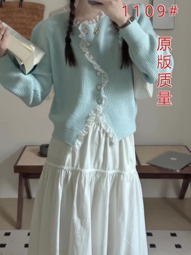 Qiuxin Love Button Irregular Design Knitted Cardigan Indigo Pure White Temperament Lady