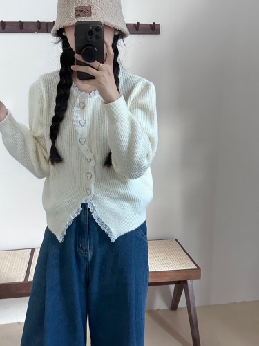 Qiuxin Love Button Irregular Design Knitted Cardigan Indigo Pure White Temperament Lady