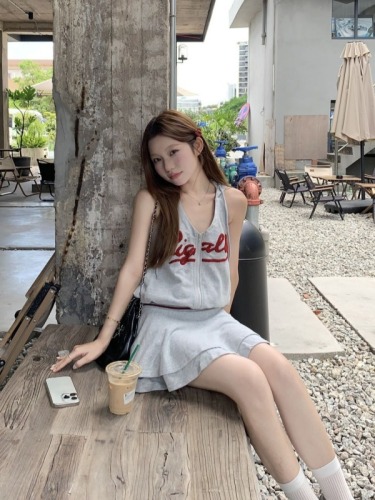 Actual shot of sweet and spicy design, casual sports letter contrasting color two-piece set