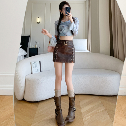 Real shot of leather skirt for little girl with high waist and slimming, retro hot girl ink smudged A-line skirt with hip covering PU short skirt