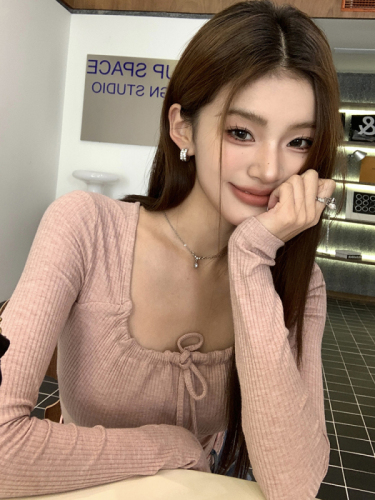 Actual shot of 2024 autumn new pure lust style girlfriend atmosphere bottoming shirt top slimming slim long-sleeved T-shirt