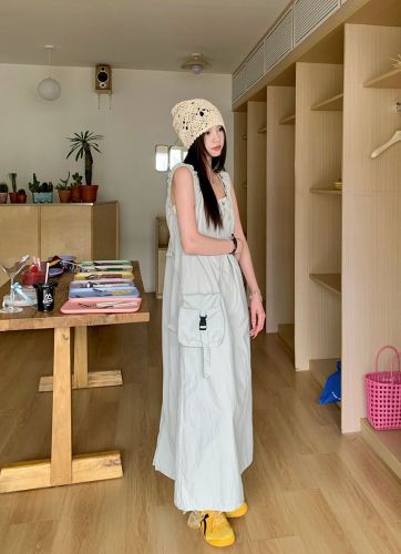 Actual shot of simple Korean style casual versatile age-reducing design vest adjustable pull-out quick-drying dress