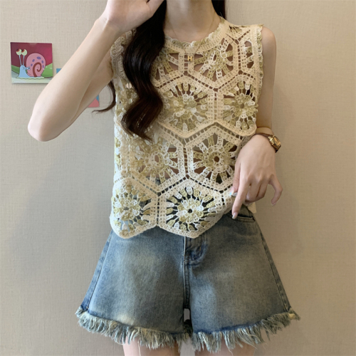 Actual shot ~ New crocheted hollow Korean style vest top for women, loose outer wear with sleeveless vest inside