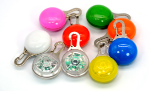 Dog luminous pendant anti-lost dog walking lamp night light pet supplies luminous pendant LED luminous pendant wholesale