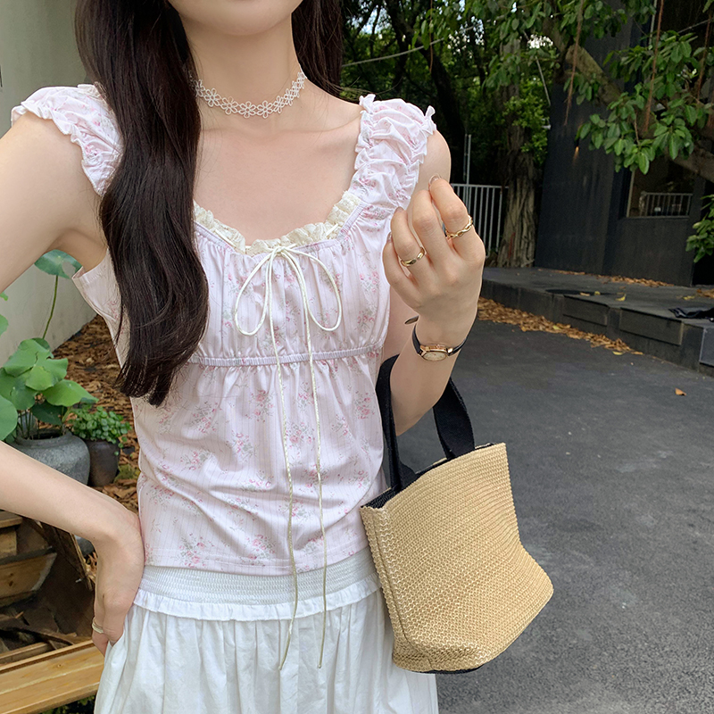 Actual pictures of French style stunning seaside pleated lace-up floral sleeveless vest for women with summer design tops