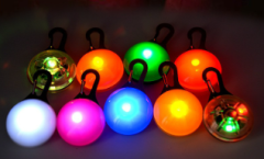 Dog luminous pendant anti-lost dog walking lamp night light pet supplies luminous pendant LED luminous pendant wholesale