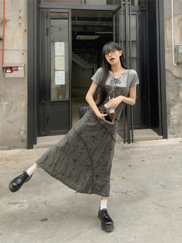 Actual shot ~ Literary style suspender V-neck ripped dress for women 2024 summer new gray short-sleeved suit