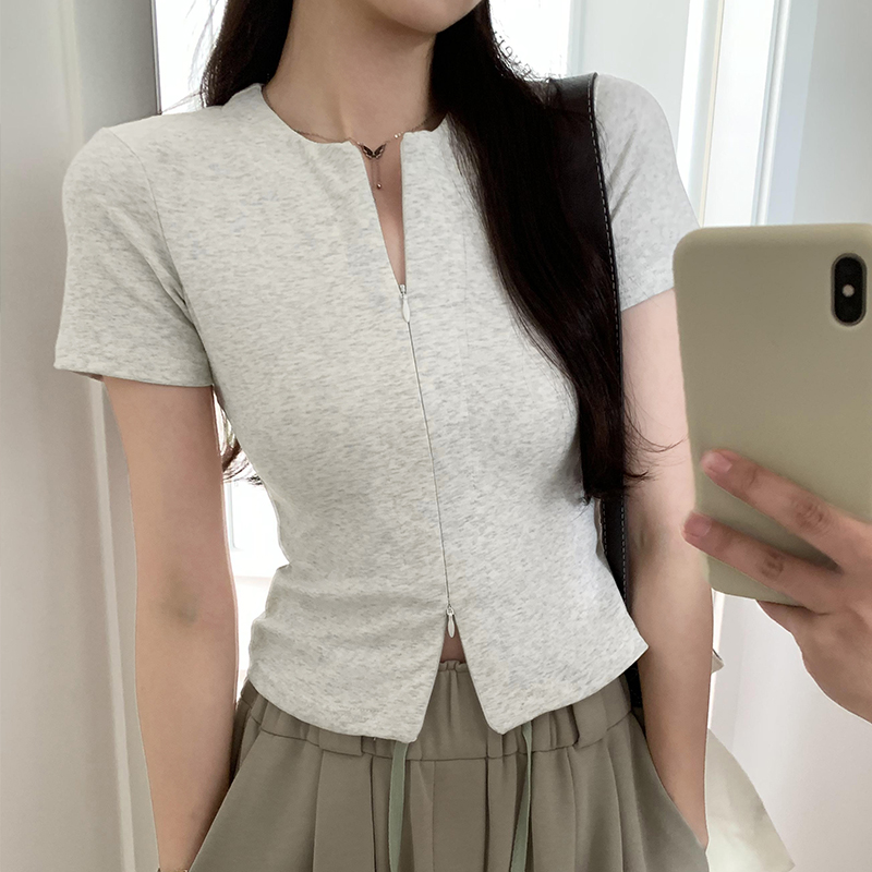 Live-shoot photo of stylish double zipper design women's regular shoulder short sleeve open top T-shirt summer slimming waist short top