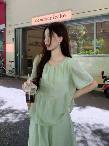 Real shot ~ Fake two-piece green short-sleeved dress with green splicing design for women, loose and slimming French long skirt