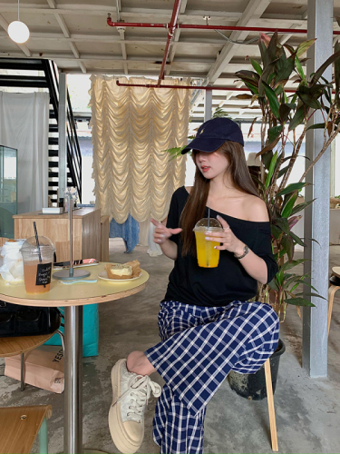 Wu 77 Korean style buttoned plaid wide-leg casual pants for women, lazy style texture, loose and slim, floor-length trousers for summer