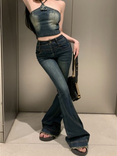 Real shot!  Hot girl retro rose halterneck raw edge loose bootcut jeans suit