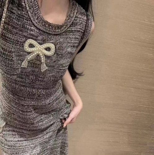 New Spring and Autumn Round Neck Sleeveless Knitted Dress Pearl Bow Long Sweater Skirt