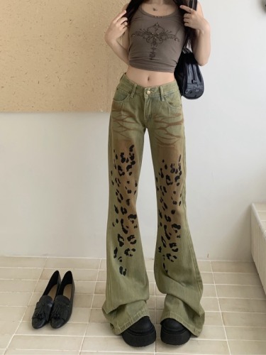 Real shot ~ American high street hottie retro leopard print micro-flare niche jeans for women new slim pants