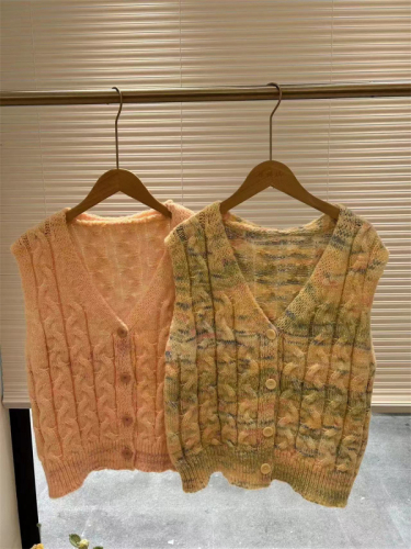 Actual shot of soft and waxy retro vest, lazy and high-end sense, sleeveless sweater, cardigan, layered vest, high quality