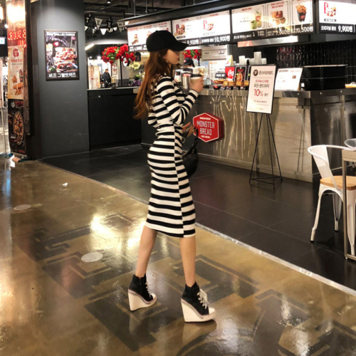 Spring and summer new style black and white striped long over-the-knee sweatshirt dress slim hooded slim hip-hugging long skirt