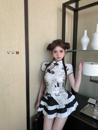 Actual shot of new Chinese style cheongsam with buckle panda print top + color block cake skirt pants cook maid suit