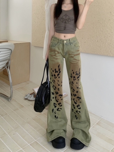 Real shot ~ American high street hottie retro leopard print micro-flare niche jeans for women new slim pants