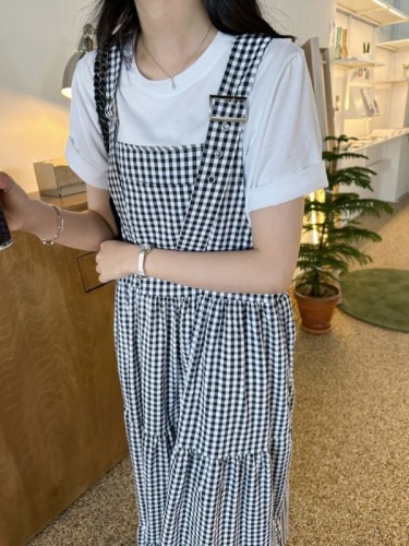 Size update chic Korean style summer casual fashion retro age-reducing plaid sleeveless suspender dress