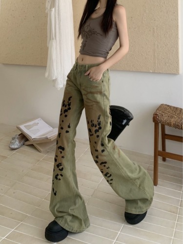 Real shot ~ American high street hottie retro leopard print micro-flare niche jeans for women new slim pants