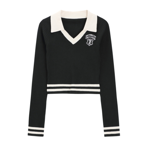 Actual shot of 2024 autumn new style lapel long-sleeved sweater for women V-neck stitching slimming short top bottoming