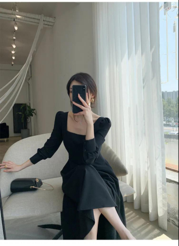 High-quality large-size square-neck black long-sleeved dress for women, thin autumn waist slimming dress