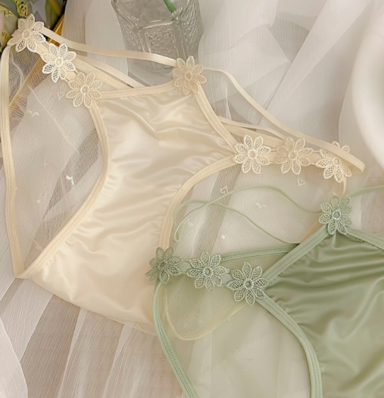 Japanese mesh hollow sexy lace high-looking underwear for girls thin straps breathable nude seamless women's mid-waist