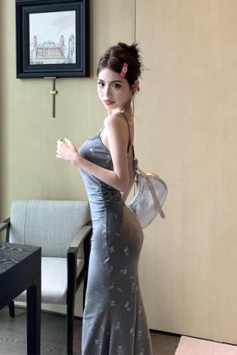 Actual shot of French style hot silver rose flower sprinkled with silver slimming hip-hugging suspender long dress for women