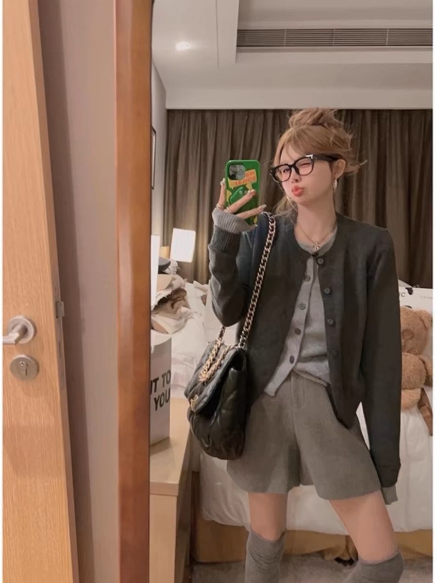 Yukiss 灰色假兩件針織開衫毛衣女春季圓領修身百搭miu系羊毛上衣