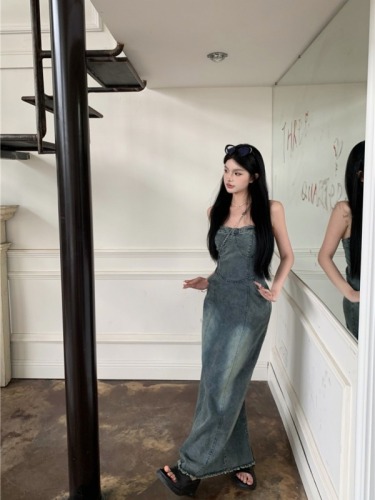 Real shot!  High-end temperament retro tube top dress slim denim A-line skirt long skirt for women