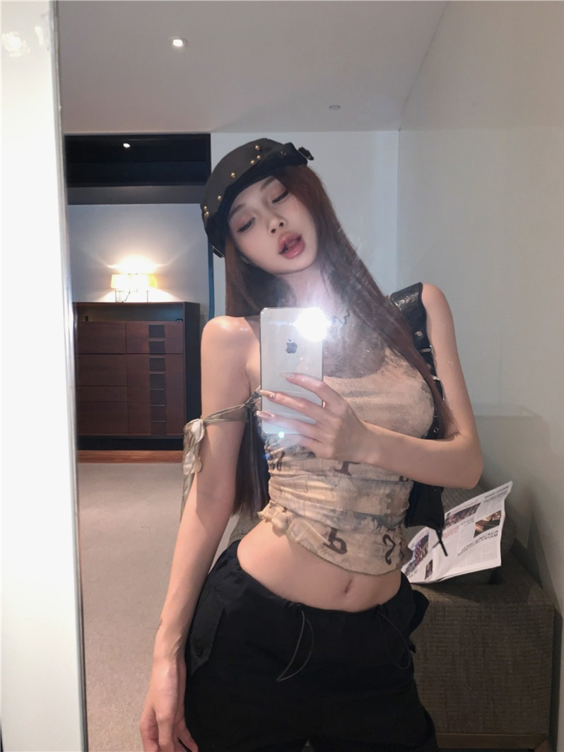 40D mesh American hot girl graffiti print slanted shoulder T-shirt women's design sleeveless vest off the shoulder